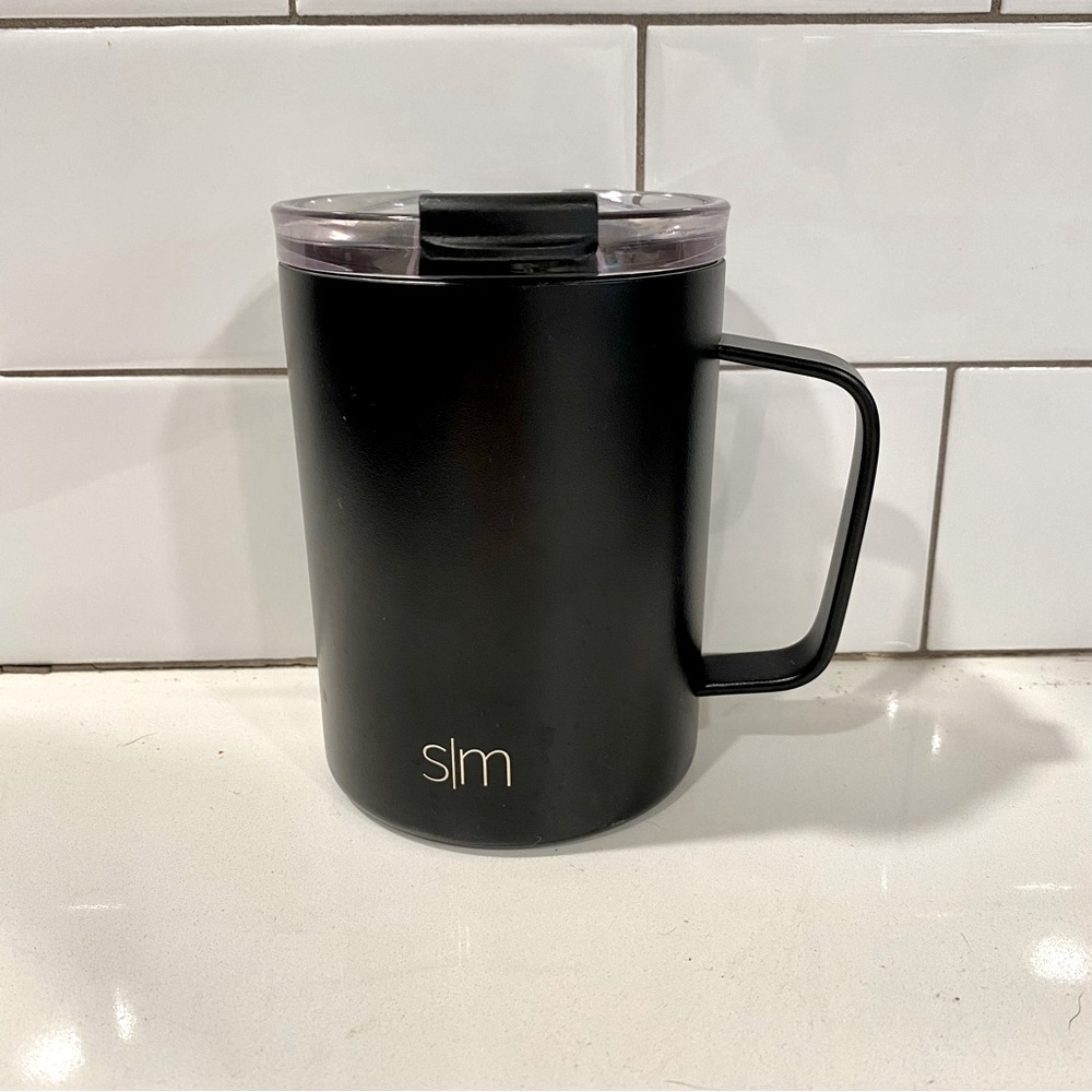 Simple modern travel coffee mug